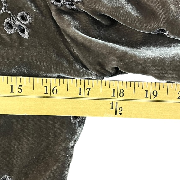 Vintage ECI Brown Velvet Floral Embroidered Eyelet Shirt Whimsigoth Fits Small - Picture 16 of 16